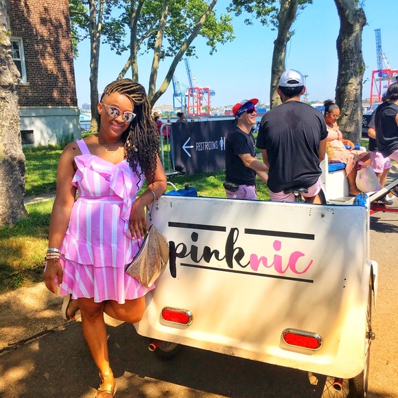 Pink Ruffle dress - Picture 4 of 4